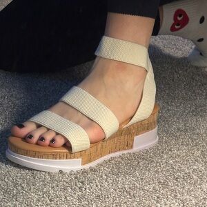Chic Cream Platform Sandals